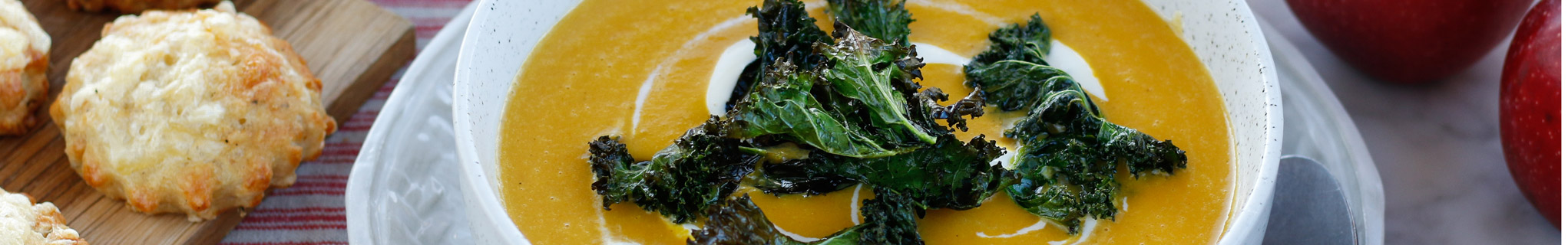 Carrot and red lentil soup with kale chips and cheese scones-Lena Fuchs-Mein Leckeres Leben